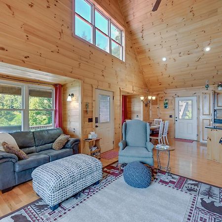 Warm And Cozy Cabin With Deck On Top Of The Blue Ridge Fancy Gap 外观 照片
