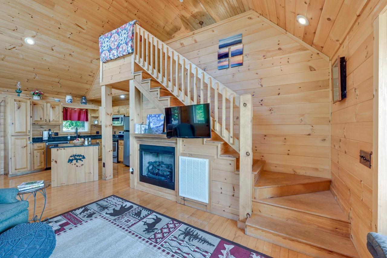 Warm And Cozy Cabin With Deck On Top Of The Blue Ridge Fancy Gap 外观 照片