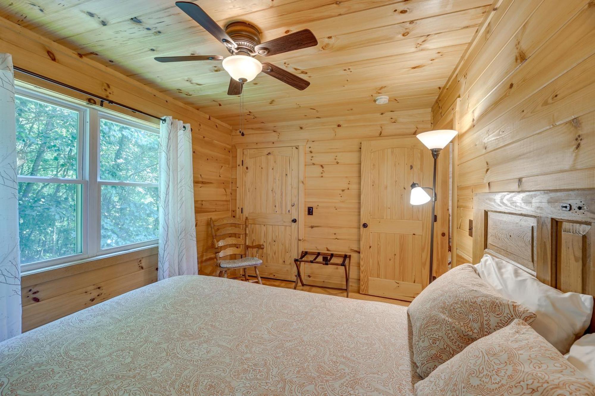 Warm And Cozy Cabin With Deck On Top Of The Blue Ridge Fancy Gap 外观 照片